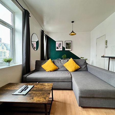 Space For Groups, 10 Mins From Queen St! Cardiff Buitenkant foto