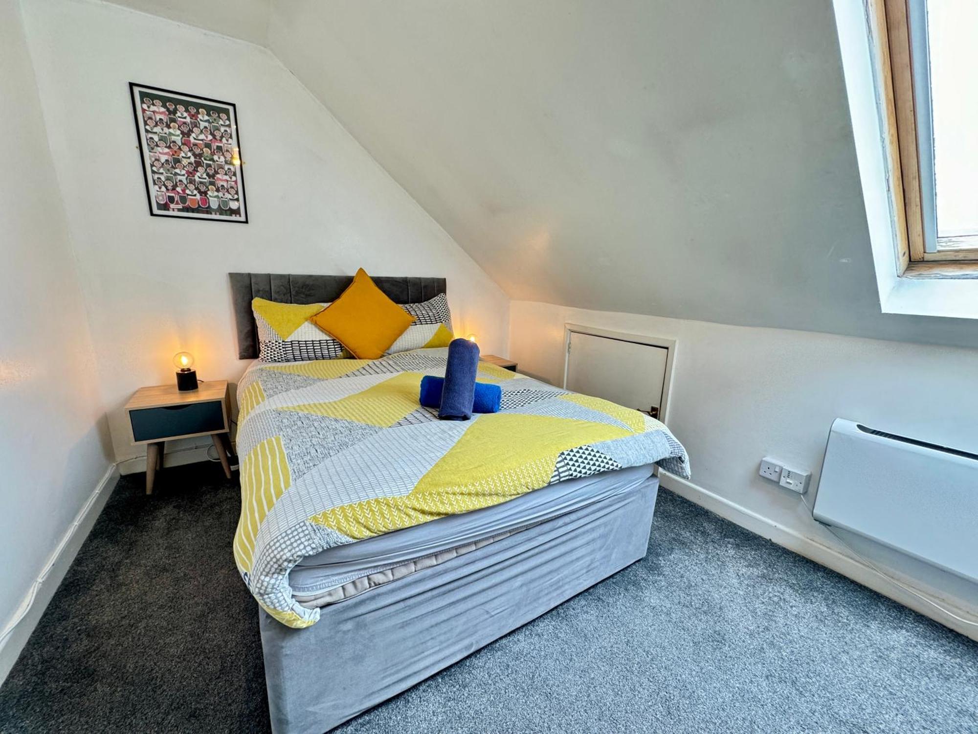 Space For Groups, 10 Mins From Queen St! Cardiff Buitenkant foto